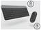 Bezprzewodowy zestaw klawiatury i myszy Logitech na jasnym tle, z ikonami pokazującymi 36 miesięcy żywotności baterii klawiatury i 18 miesięcy żywotności baterii myszy.