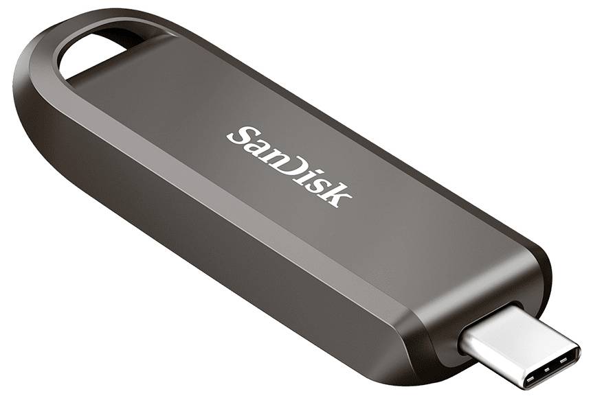 Pendrive SanDisk z przesuwnym projektem bez osłonki, pokazany pod kątem na białym tle.