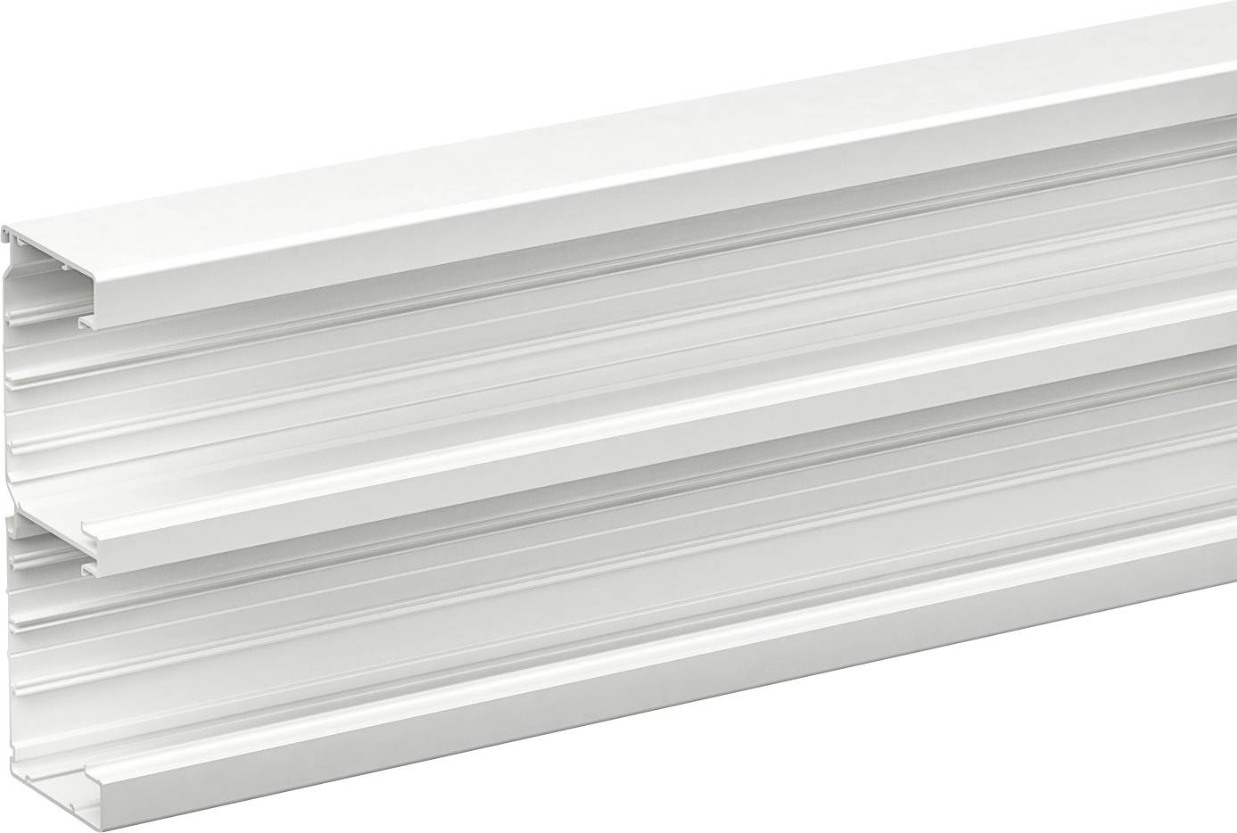 Wyśrodkowane białe aluminiowe profile lub kanały wykończeniowe pokazane w perspektywie na białym tle.