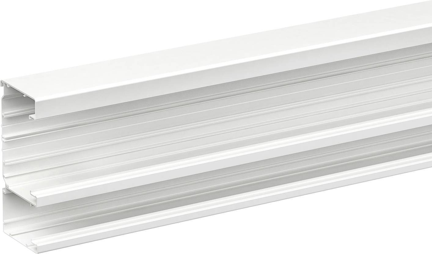 Długi biały profil/wytłoczenie aluminiowe z wieloma rowkami, pokazane na białym tle.