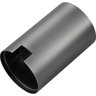Metalowa cylindryczna tulejka o matowanym wykończeniu z bocznym wycięciem i pustym otwartym końcem, pokazana na białym tle.