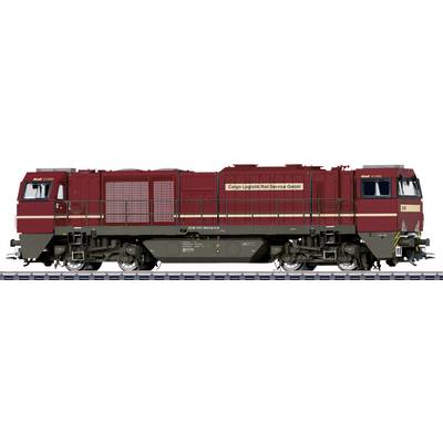 Czerwona lokomotywa towarowa pokazana w widoku bocznym, oznaczona Cargo Logistics Rail Service GmbH, na krótkim odcinku torów.