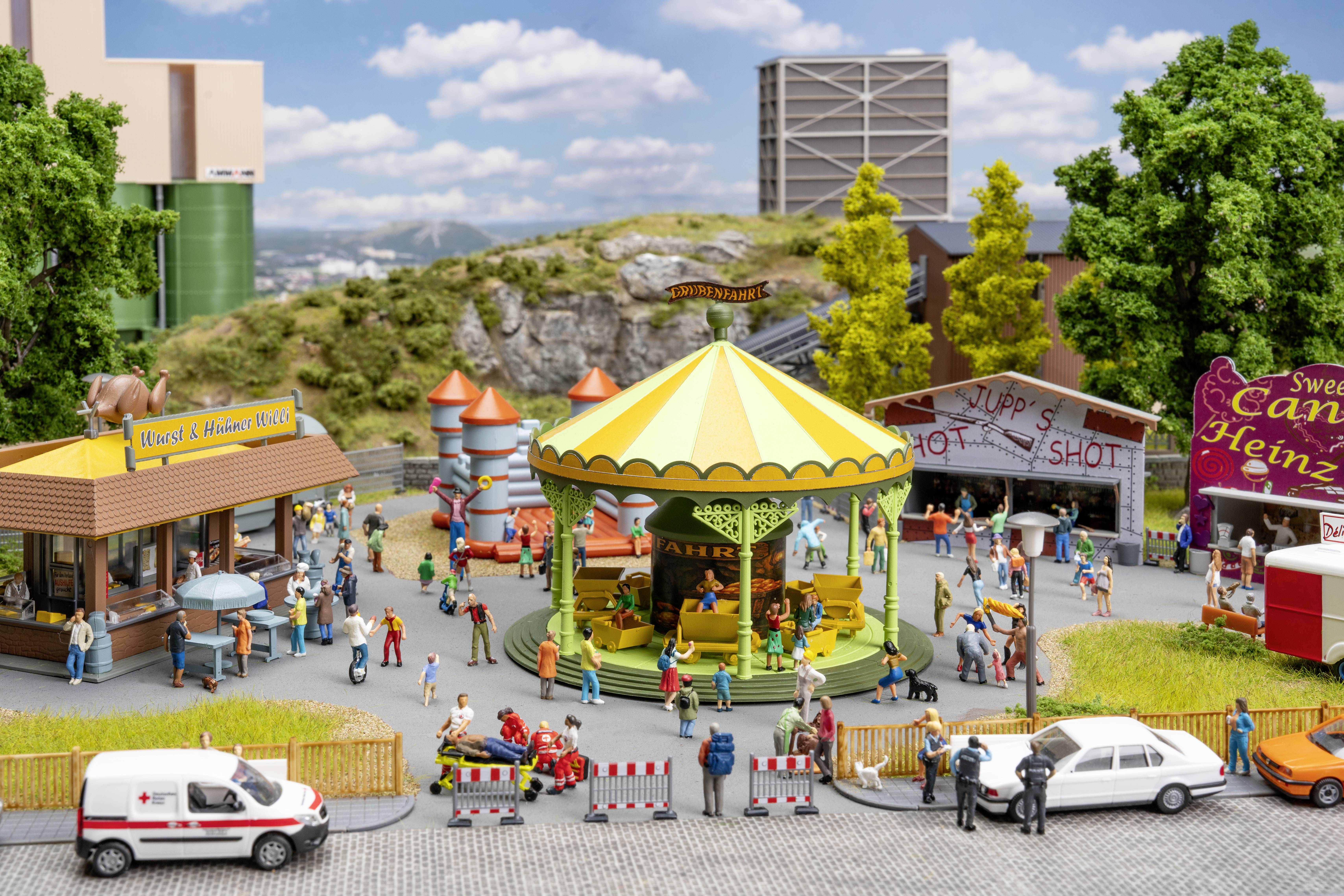 Faller 190094 H0 Action Set Сборочный комплект Ruhrpott Fair