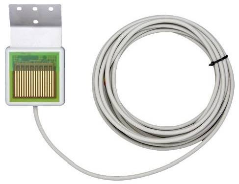 Sonda temperaturowa USB ze zwiniętym kablem i metalową głowicą czujnika