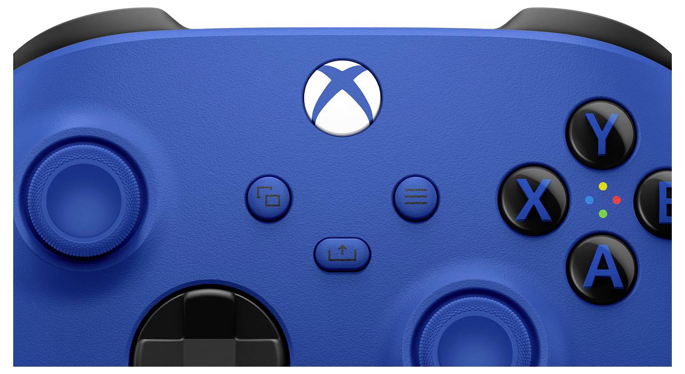 Zbliżenie niebieskiego kontrolera do gier Xbox z widocznym logo Xbox, drążkami analogowymi, krzyżakiem kierunkowym oraz przyciskami A, B, X, Y.