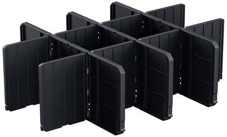 Czarne plastikowe przegrody zatrzaskowe tworące modularną siatkę lub organizator tacki na białym tle