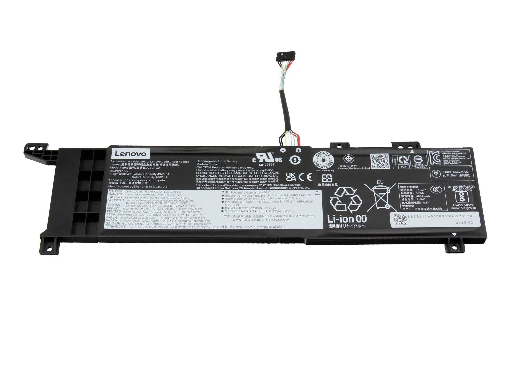 Pakiet baterii laptopa Lenovo z przymocowanym złączem zasilającym i wydrukowanymi etykietami bezpieczeństwa na białym tle