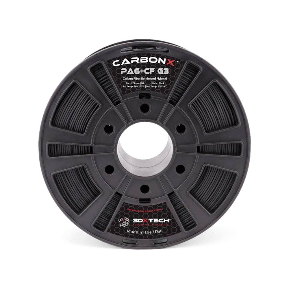 Szpula czarnego włókna CARBONX PA6+CF3 nylon 6 wzmacniony włóknem węglowym, oznakowany 3DXTECH, wyprodukowany w USA.