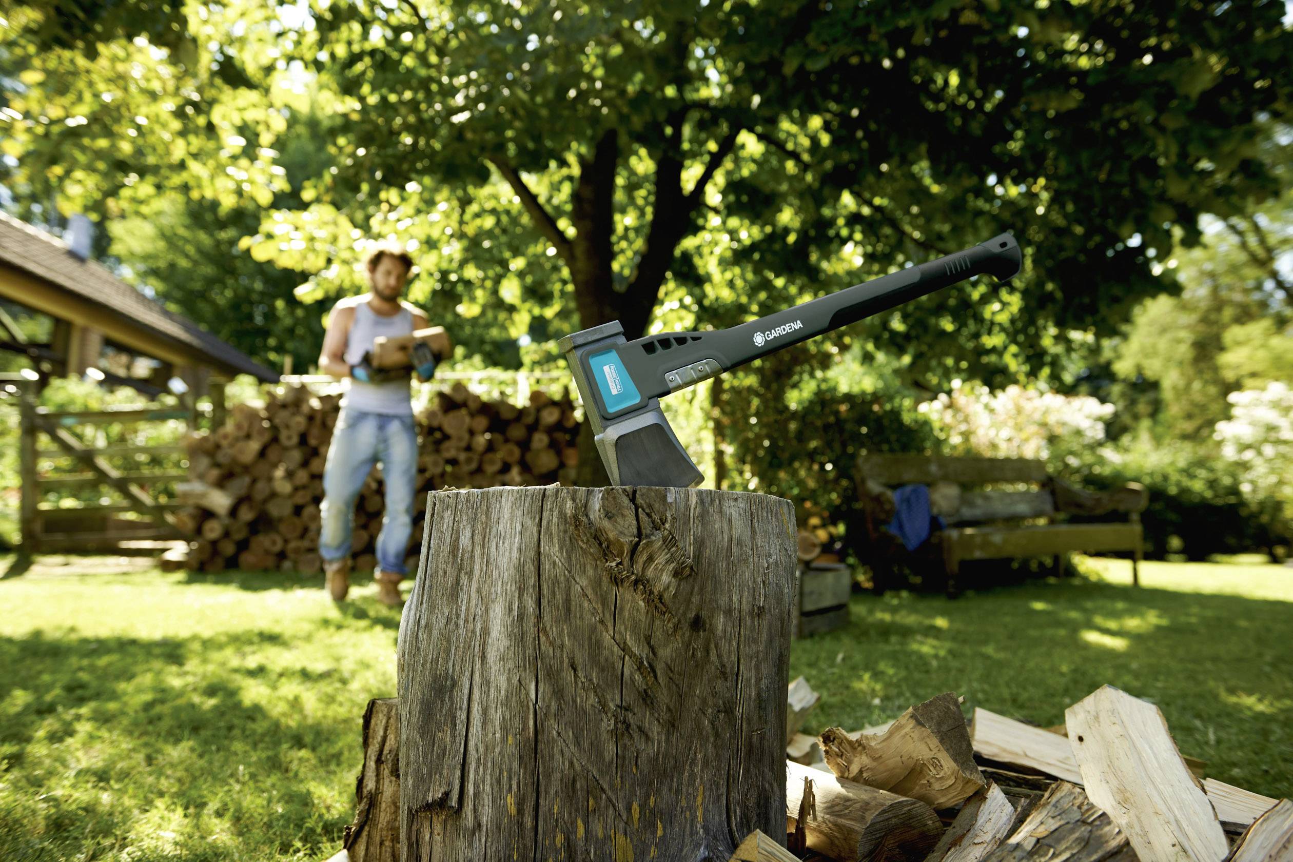 GARDENA 08719-48 Сокира-колун 700 мм 2800 г Вага головки 2300 г