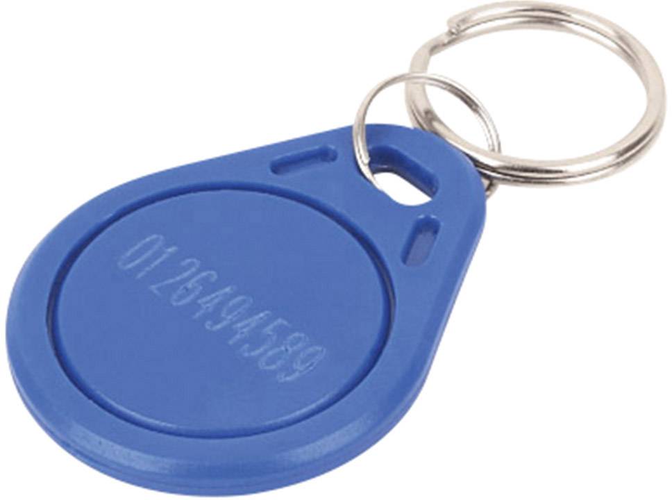 Niebieski brelok RFID o owalnym kształcie z wygrawerowanym numerem, przymocowany do metalowego kółka na klucze.