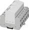 Białe, prostokątne, elektryczne moduł przekaźnikowy z wieloma zaciskami przyłączeniowymi po prawej stronie, zamontowany na szynie.