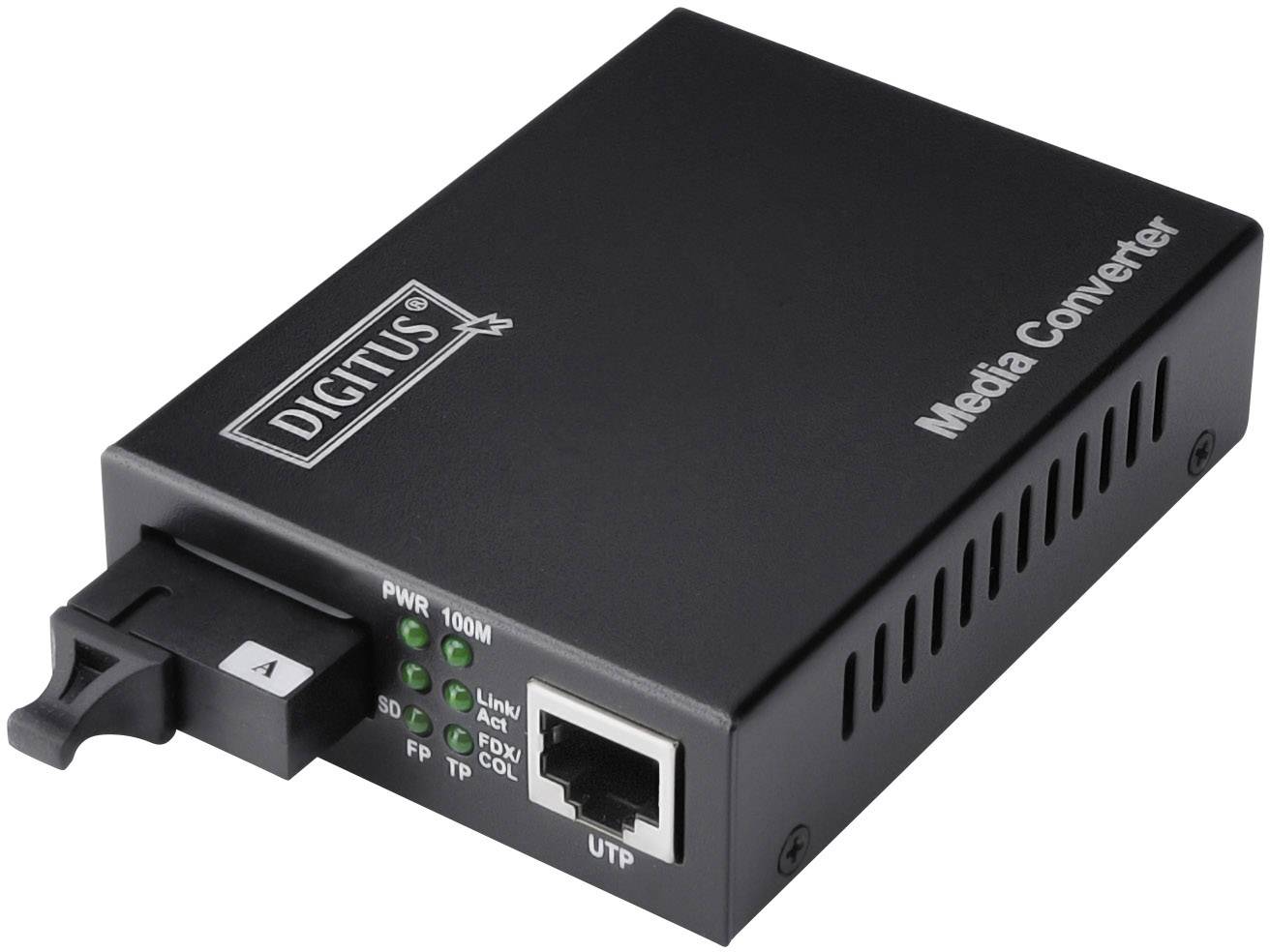 Czarny konwerter mediów marki 'Digitus' z portami do podłączenia kabli światłowodowych i Ethernet. Diody LED sygnalizują aktualny stan pracy urządzenia.