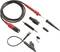 Zestaw sond pomiarowych, kabli i akcesoriów do pomiarów elektrycznych. Zawiera różne adaptery i zaciski.