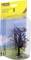 Opakowanie z modelem drzewa: Skromne drzewo w skali 1:87. Tło przedstawia krajobraz. Marka: NOCH.