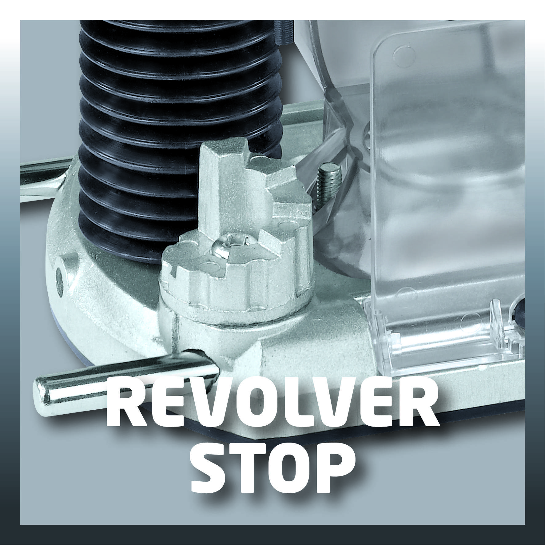 Zbliżenie mechanizmu blokady bębna rewolweru o fakturowanej metalowej powierzchni i widocznej śrubie, otoczonej przez częściowo przezroczysty element z tworzywa sztucznego.