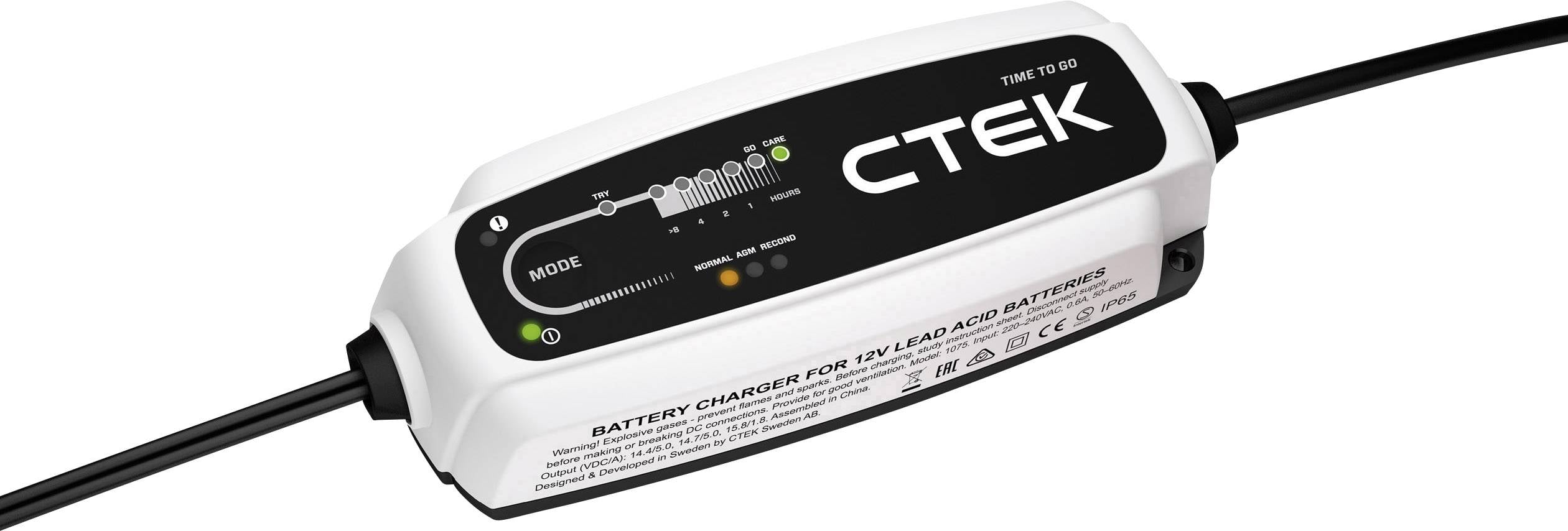 Białoczarny ładowarka akumulatorów CTEK, model TIME TO GO, wyświetla pasek postępu ładowania oraz wskaźniki trybu.