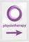 Fioletowe logo z kołem nad słowem 'fizjoterapia' oraz strzałką wskazuje kierunek do gabinetu fizjoterapii.