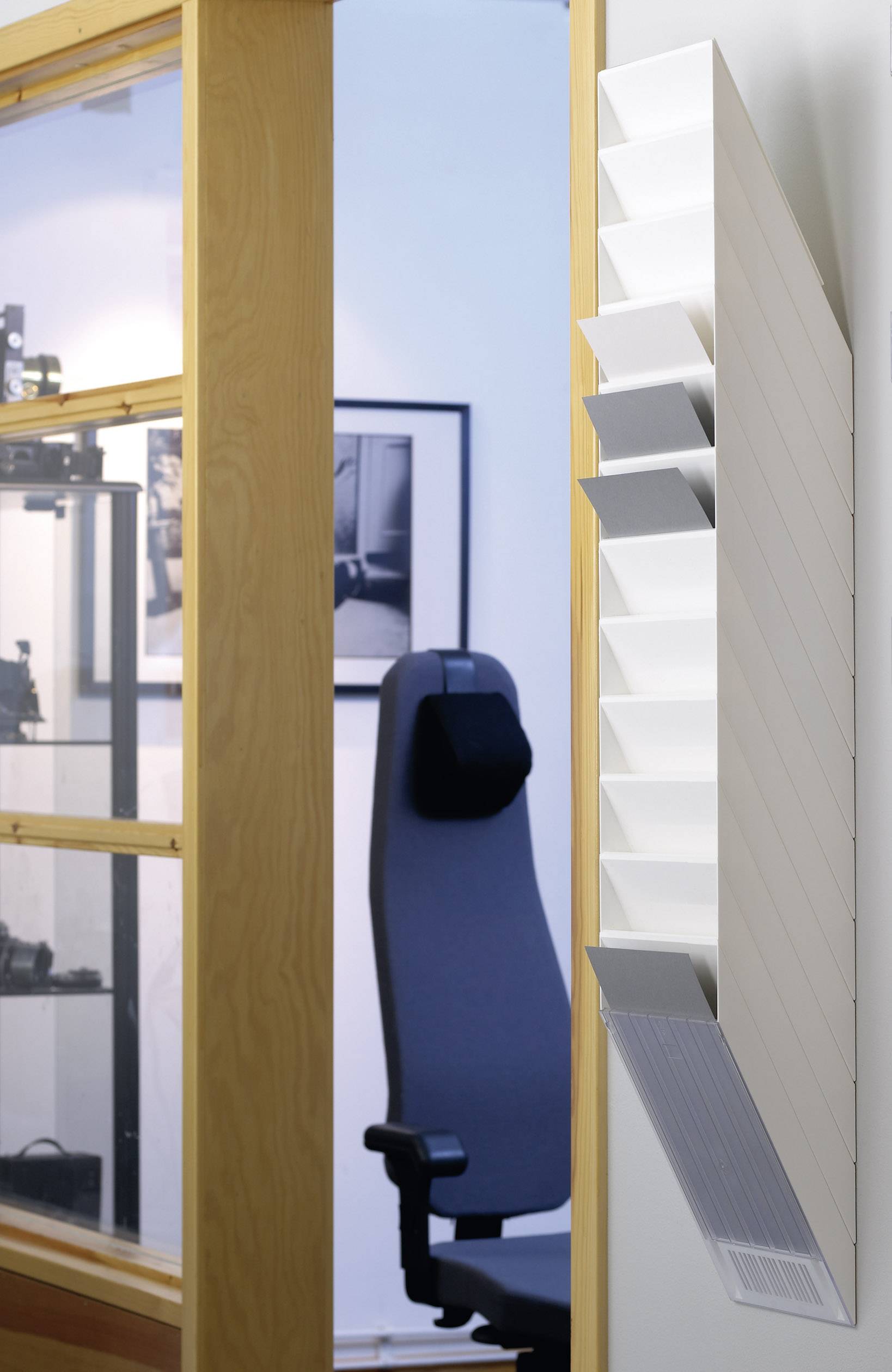 Міцний FLEXXIBOXX 12 A4 1709763010 Тримач для листівок білий, високий, DIN A4 Кількість відділень 12 1 комплект (Ш x В x Г) 240 x 