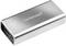 Srebrny przenośny power bank firmy 'Intenso' z portem USB, odpowiedni do ładowania urządzeń mobilnych podczas podróży.