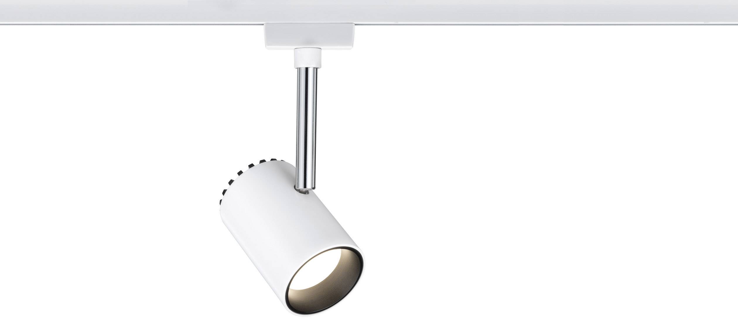 Biały reflektor sufitowy o cylindrycznym kształcie wisi na ramieniu i świeci w dół.