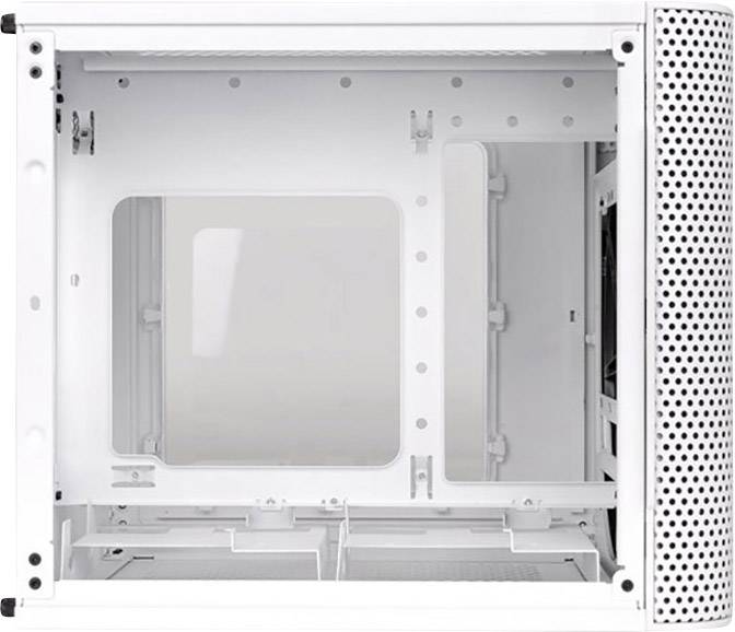 Białe obudowa komputerowa z perforowaną przednią ścianką i przezroczystym oknem bocznym, odpowiednia do montażu lub modyfikacji komputera.