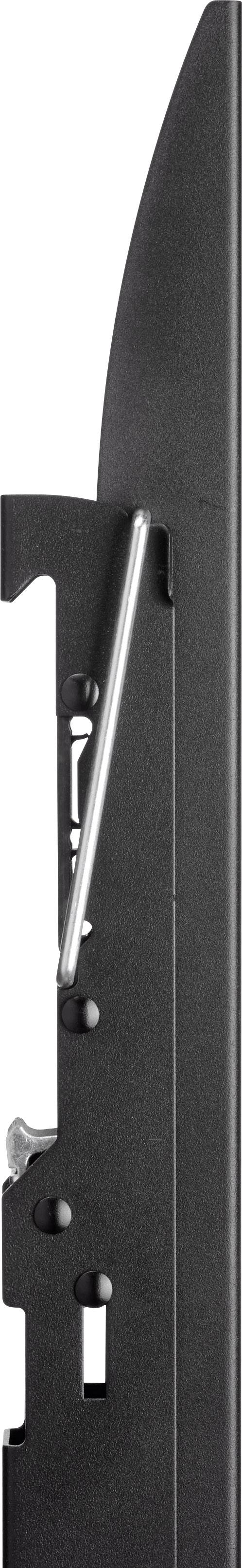 Czarna metalowa część z nachylonym metalowym prętem i kilkoma otworami.