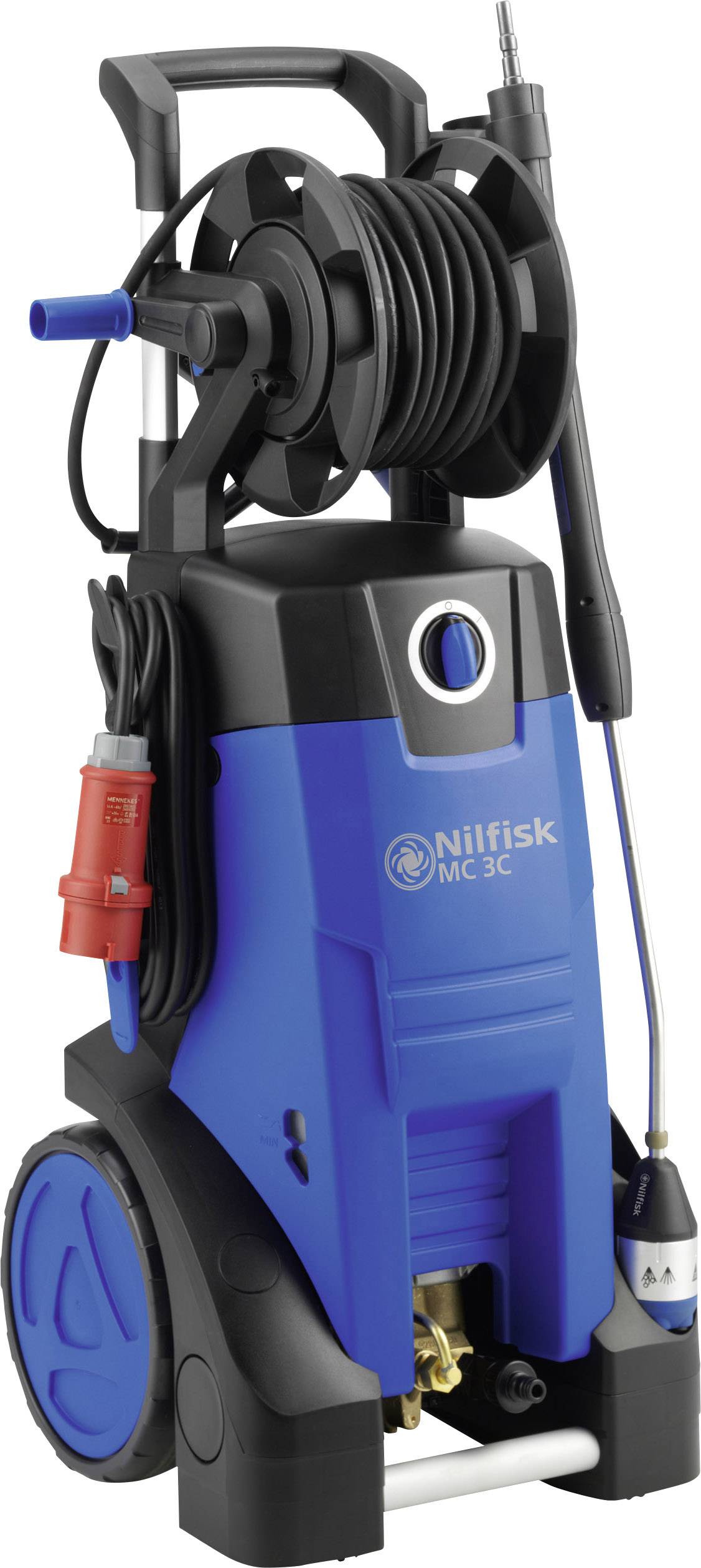 Myjka ciśnieniowa z niebieskim frontem, czarnym wężem i nawiniętym kablem na kółkach. Widoczna nazwa modelu 'Nilfisk MC 3C'.