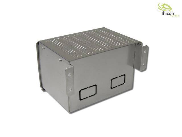 Metalowa obudowa skrzynkowa z otworami wentylacyjnymi na wierzchu i możliwością montażu po bokach.