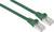 Zielony kabel Ethernet z dwoma wtyczkami RJ-45, używany do połączenia sieciowego.