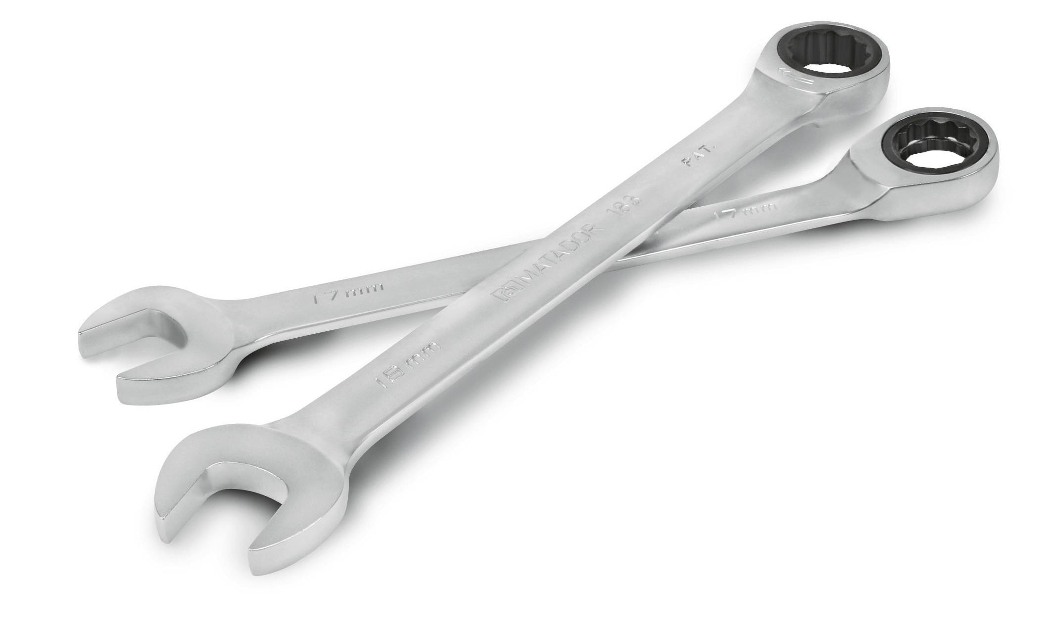 Dwa srebrzyste kluczyki leżą krzyżowo. Są wykonane z lśniącego metalu i mają nieznacznie różne rozmiary.