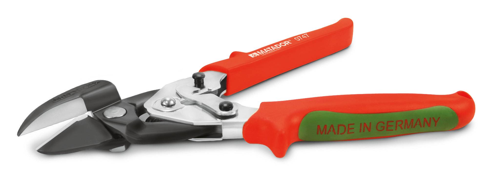 Czerwone i zielone nożyce do blachy z napisem 'MADE IN GERMANY' na uchwycie. Idealne do cięcia metalu.