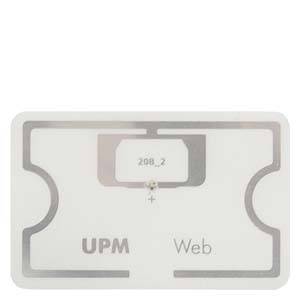 Prostokątna antena RFID z napisem 'UPM Web' w dolnym rogu. Jest srebrna na białym tle.