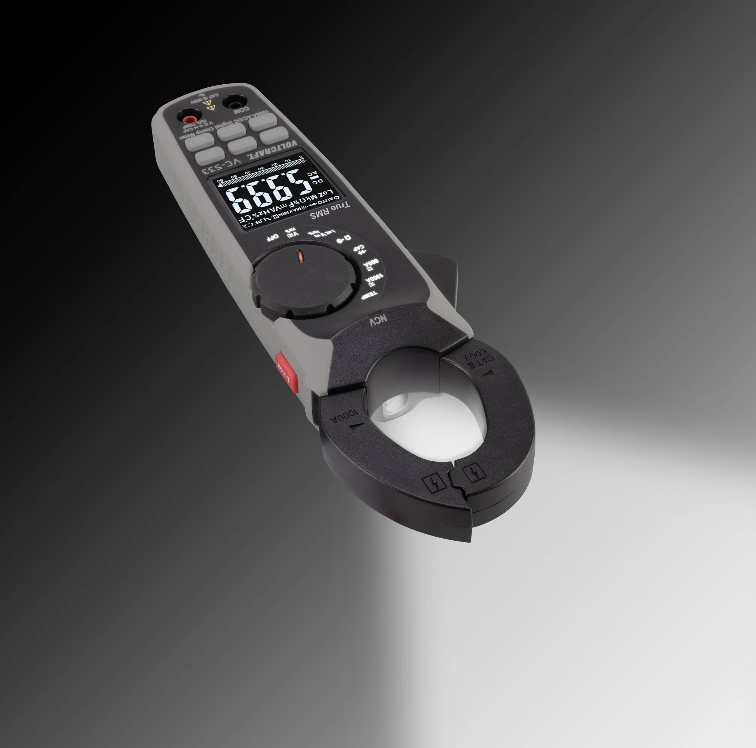 Cyfrowy suwmiarz z wyświetlaczem pokazuje pomiary. Tło jest szare, a urządzenie jest w centrum uwagi.