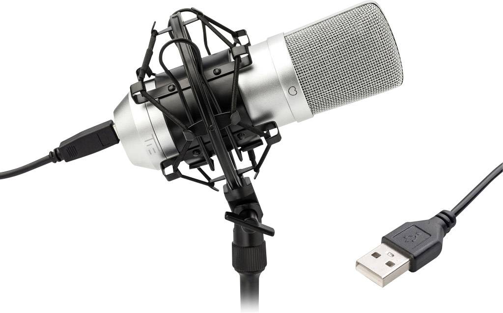 Mikrofon USB z amortyzacją na statywie, podłączone kablem USB, odpowiednie do nagrań dźwiękowych i podcastów.