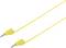 Żółty kabel audio z dwoma wtykami jack 3,5 mm, odpowiedni do podłączania urządzeń audio, takich jak słuchawki lub głośniki.
