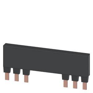 Zbliżenie czarnego, prostokątnego złącza elektronicznego z sześcioma miedzianymi stykami.