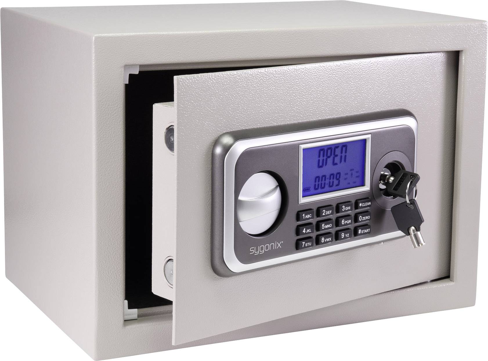 Szary sejf z otwartymi drzwiami. Cyfrowa klawiatura wyświetla napis 'OPEN'. Klucz jest włożony do zamka.