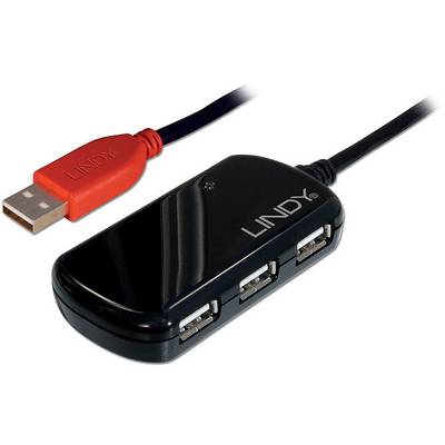 Czarny hub USB z czterema portami, podłączony czerwonym przewodem USB. Oznaczenie 'LINDY' na hubie i przewodzie.