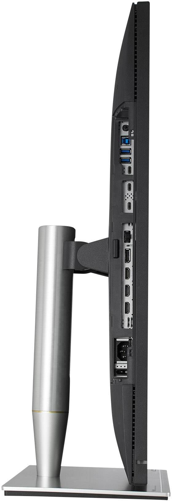 Widok z boku szczupłego monitora komputerowego w kolorze czarnym, zamocowanego na srebrnej podstawie. Kilka złączy jest dobrze widocznych.