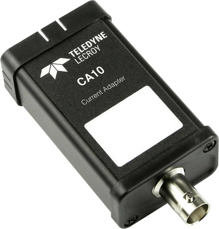 Czarny adapter prądowy Teledyne LeCroy CA10 z wejściem BNC, stosowany do pomiaru prądu w połączeniu z oscyloskopami.