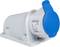 Biały przemysłowy wtyk elektryczny z niebieskim kapturkiem, przeznaczony do wysokich natężeń prądu. Certyfikaty i dane techniczne są nadrukowane.