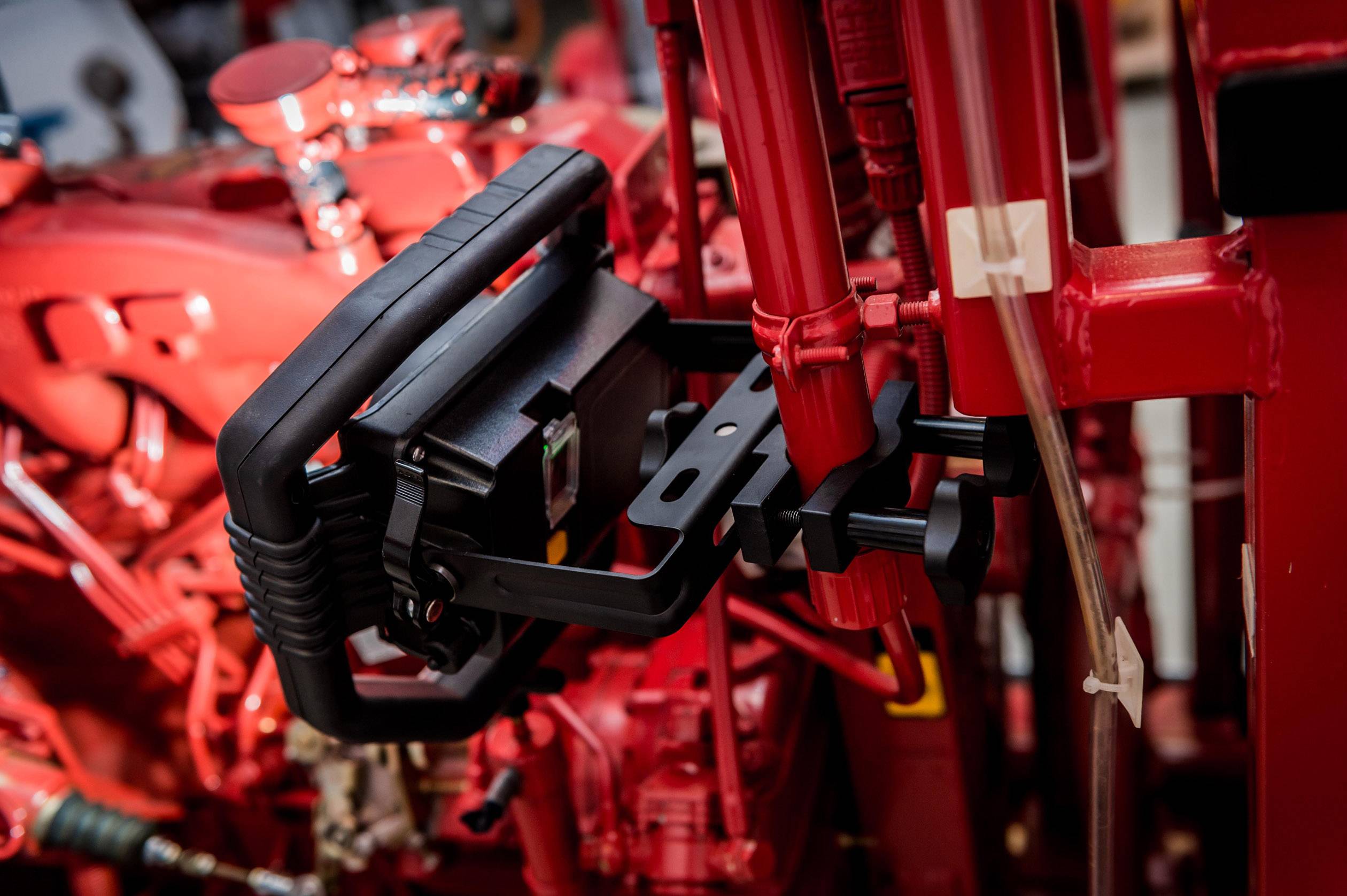 Кругло кріплення Brennenstuhl Dargoholder 1172640010