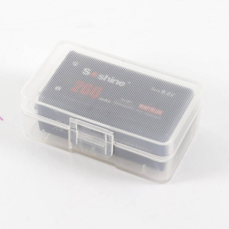 Przezroczyste pudełko z tworzywa sztucznego zawiera czarny, zasilany bateryjnie wyświetlacz urządzenia z czerwoną cyfrą '200' oraz napisem 'EACHINE'.