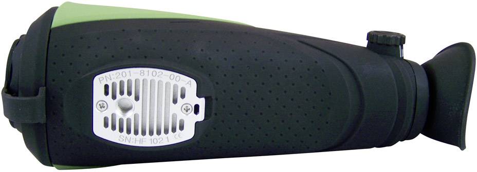 Urządzenie noktowizyjne z gumowaną powierzchnią i okularem. Po lewej stronie widoczna jest metalowa pokrywa z numerem seryjnym.