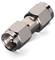Wtyk RF współosiowy, w metalowej obudowie. Służy do łączenia przewodów w urządzeniach elektronicznych.