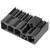 Czarny, prostokątny złącz z tworzywa sztucznego z wieloma gniazdami i centralnym mechanizmem zaciskowym, typowo stosowany w urządzeniach elektronicznych.