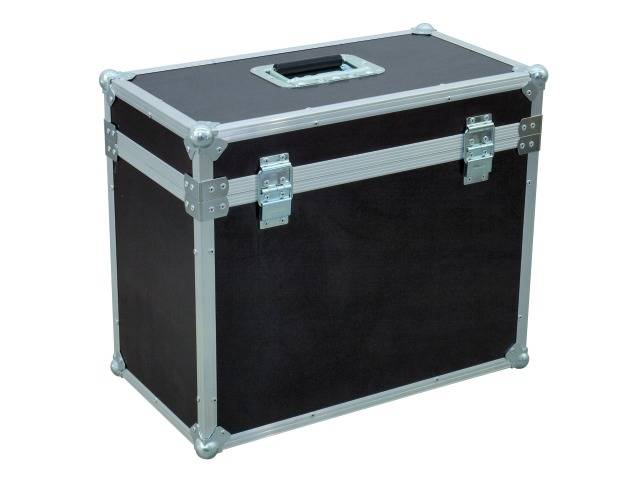 Czarny kufer transportowy z srebrnymi metalowymi narożnikami i uchwytem, odpowiedni do bezpiecznego transportu lub przechowywania delikatnych przedmiotów.