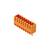 Pomarańczowy złącze z wielorzędowymi metalowymi pinami, odpowiednie do połączeń elektronicznych na płytkach drukowanych.