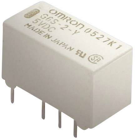 Prostokątny element elektroniczny z napisem 'OMRON G5S-2-Y 5VDC MADE IN JAPAN', z czterema wystającymi metalowymi nogami.