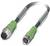 Zielone przewód złączowy M12 z wtykiem męskim i żeńskim.